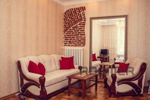 Luxurious, spacious two-bedroom apartment in the center (55 