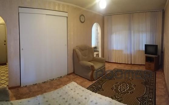 1-room apartment in the city center, near the region. akimat