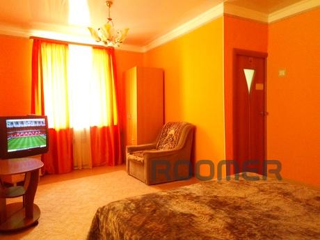Metro Marx, Wi-Fi, excellent condition, Novosibirsk - apartment by the day