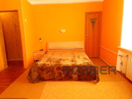Metro Marx, Wi-Fi, excellent condition, Novosibirsk - apartment by the day