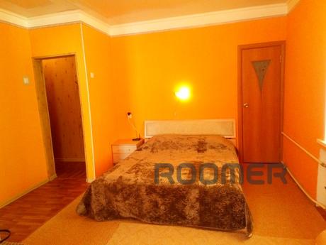 Metro Marx, Wi-Fi, excellent condition, Novosibirsk - apartment by the day