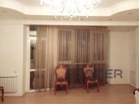 3-room apartment daily, Almaty - apartment by the day