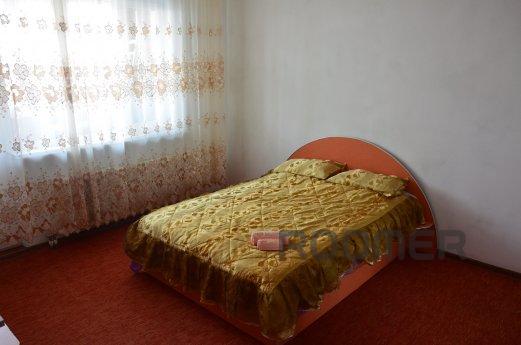 Very large and spacious apartment, Almaty - apartment by the day