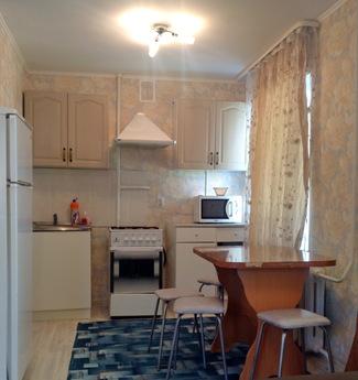 1 bedroom studio apartment, Ufa - apartment by the day
