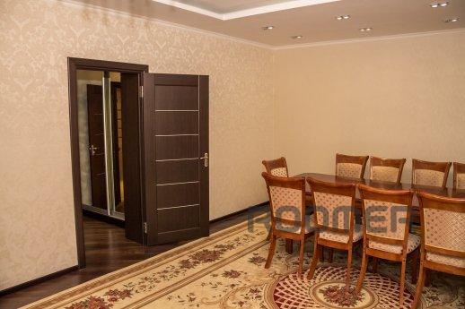 2-bedroom 39 floor, Astana - apartment by the day