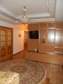 Apartment for rent in the center, Astana - apartment by the day