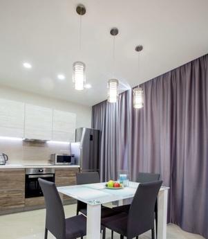 Clean and cozy apartment in the center, Tyumen - apartment by the day