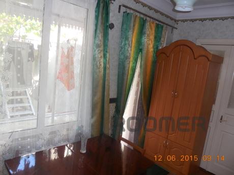 Own 3-bedroom house, Yevpatoriya - apartment by the day