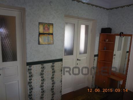 Own 3-bedroom house, Yevpatoriya - apartment by the day