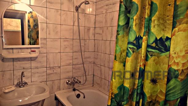 One bedroom apartment in the Stalin hous, Moscow - apartment by the day