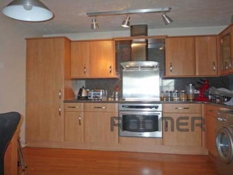 Lovely bright studio apartment is located in the heart of th