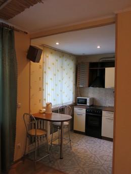 Offered, hours, days, weeks,, Novosibirsk - apartment by the day