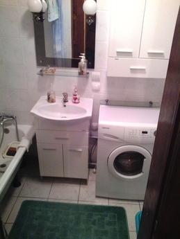 Rent 2-bedroom apartment, Chernomorsk (Illichivsk) - apartment by the day