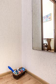 Modern 2BR Apartment in Central Lviv, Lviv - apartment by the day