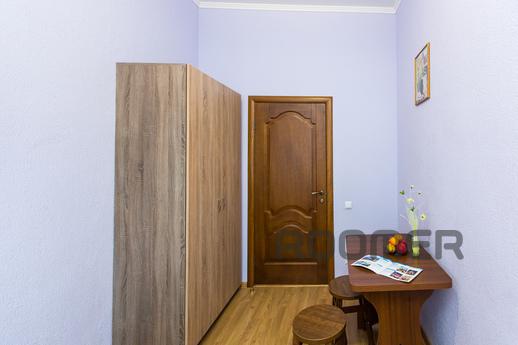 Modern 2BR Apartment in Central Lviv, Lviv - apartment by the day
