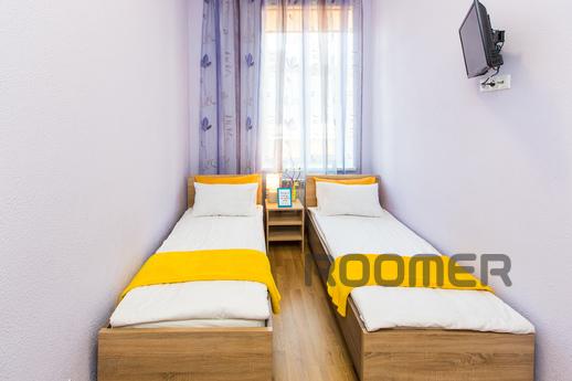 Modern 2BR Apartment in Central Lviv, Lviv - apartment by the day