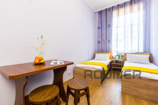 Modern 2BR Apartment in Central Lviv, Lviv - apartment by the day