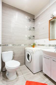 Modern 2BR Apartment in Central Lviv, Lviv - apartment by the day