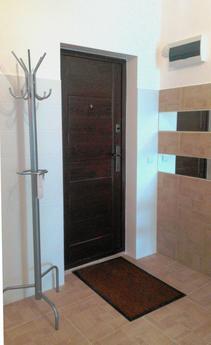 One bedroom apartment near the subway, Yekaterinburg - apartment by the day