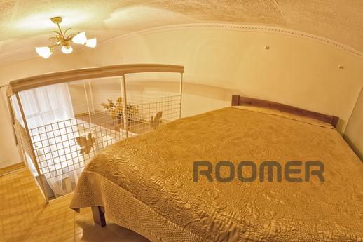 Beautiful apartment renovated, Lviv - apartment by the day