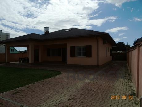 House in Italian style, 6 rooms, Sudak - apartment by the day