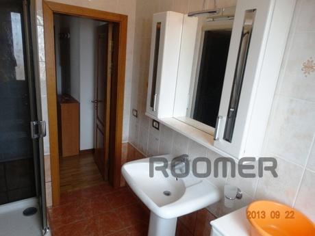 House in Italian style, 6 rooms, Sudak - apartment by the day