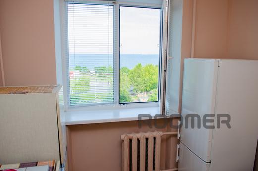 1-bedroom apartment near the sea, Chernomorsk (Illichivsk) - apartment by the day
