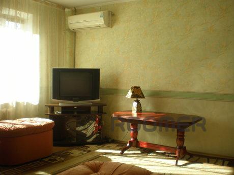 Apartment for rent with a sea view, Sevastopol - apartment by the day