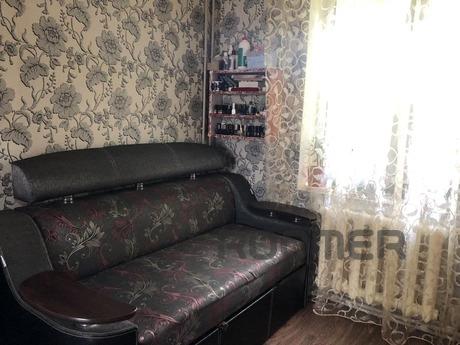 I rent rooms in a two-story cottage!, Ochakiv - apartment by the day