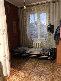 I rent rooms in a two-story cottage!, Ochakiv - apartment by the day