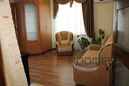 2-bedroom apartment in a new house, Odessa - apartment by the day