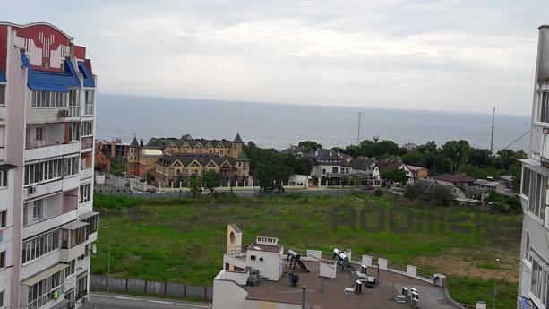 Own 2-bedroom apartment near the sea, Chernomorsk (Illichivsk) - apartment by the day