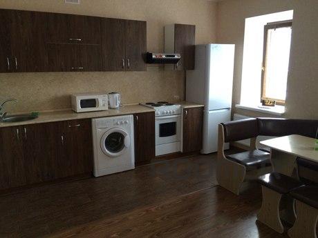 Comfortable apartment for rent, Tyumen - apartment by the day