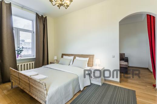 Daily Smolenskaya Sq. 13/21, Moscow - apartment by the day
