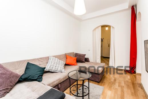 Daily Smolenskaya Sq. 13/21, Moscow - apartment by the day