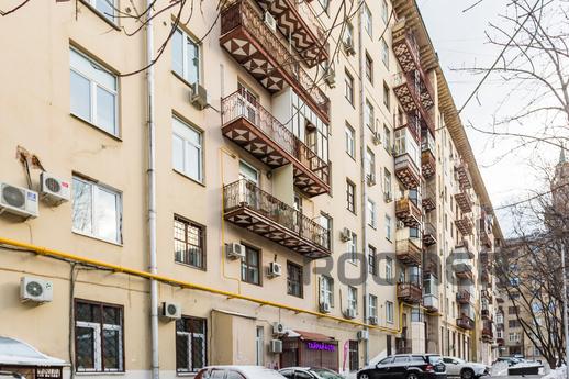 Daily Smolenskaya Sq. 13/21, Moscow - apartment by the day