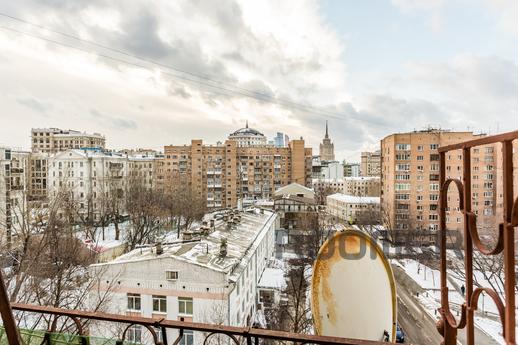 Daily Smolenskaya Sq. 13/21, Moscow - apartment by the day