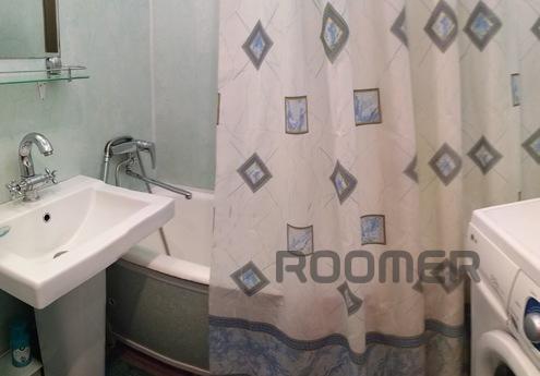 All nearby! Air conditioning, hot water, Tyumen - apartment by the day