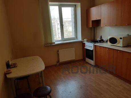 2 bedroom apartment in the center, Izhevsk - apartment by the day