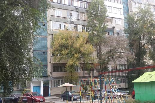 Посуточно Бальзака, 4, Алматы - квартира посуточно