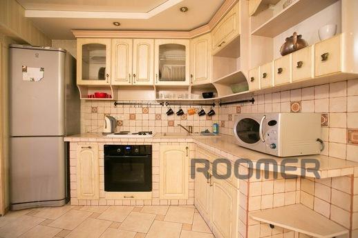 Light, comfortable, spacious, warm apartment in bright color