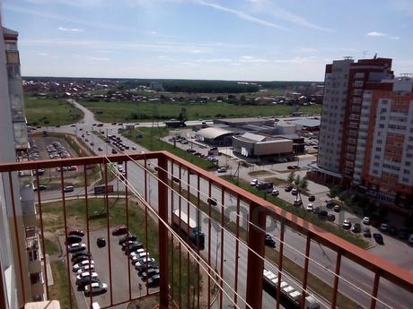 1 Bedroom bright apartment Economy, Tyumen - apartment by the day