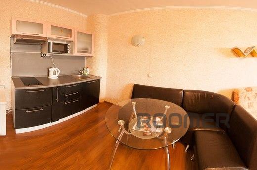 1 Bedroom clean apartment in the center, Tyumen - apartment by the day