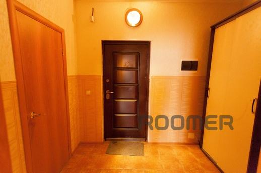 1 Bedroom clean apartment, Tyumen - apartment by the day