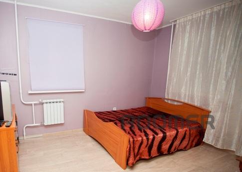 One bedroom apartment in the center, Tyumen - apartment by the day