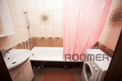One bedroom apartment in the center, Tyumen - apartment by the day