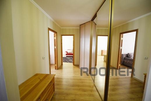 Bedroom bright apartment, Tyumen - apartment by the day