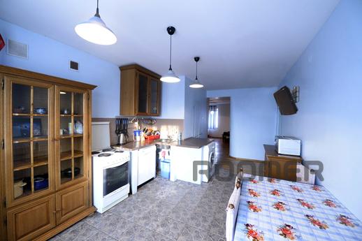 Four large apartment, Tyumen - apartment by the day