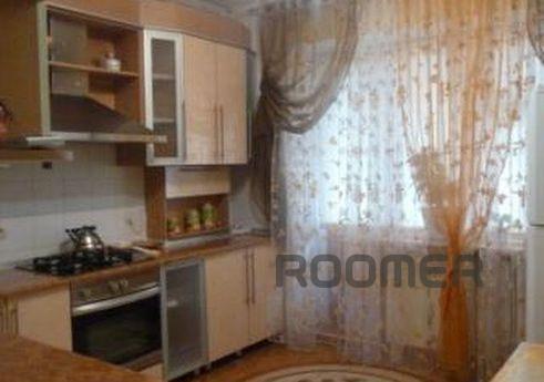 OWN 2 bedroom repair 6 guests, Chernomorsk (Illichivsk) - apartment by the day