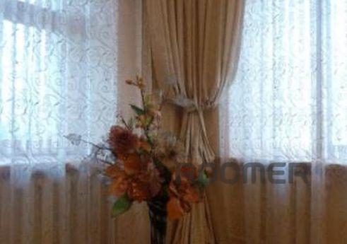 OWN 2 bedroom repair 6 guests, Chernomorsk (Illichivsk) - apartment by the day